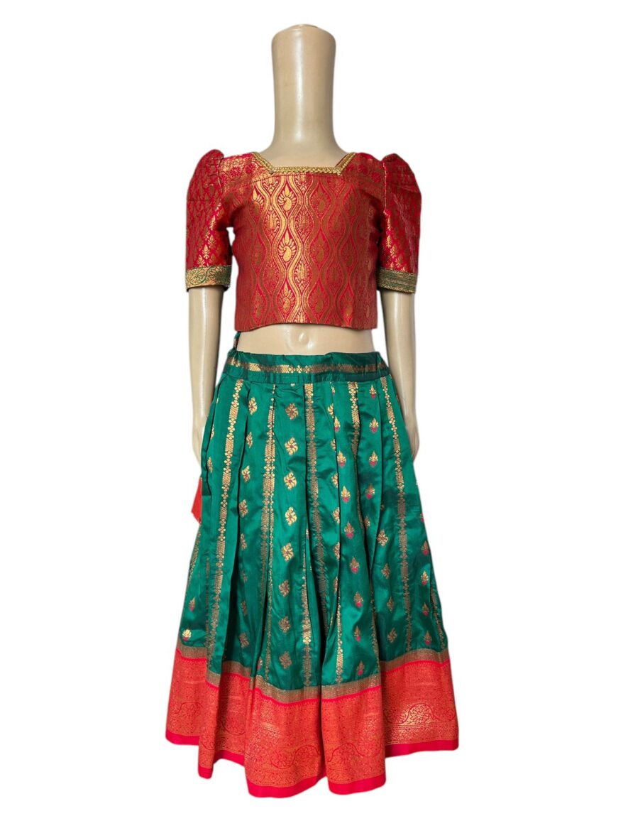 Traditional Kids’ Ethnic Wear – Red & Green Paithani Lehenga Set